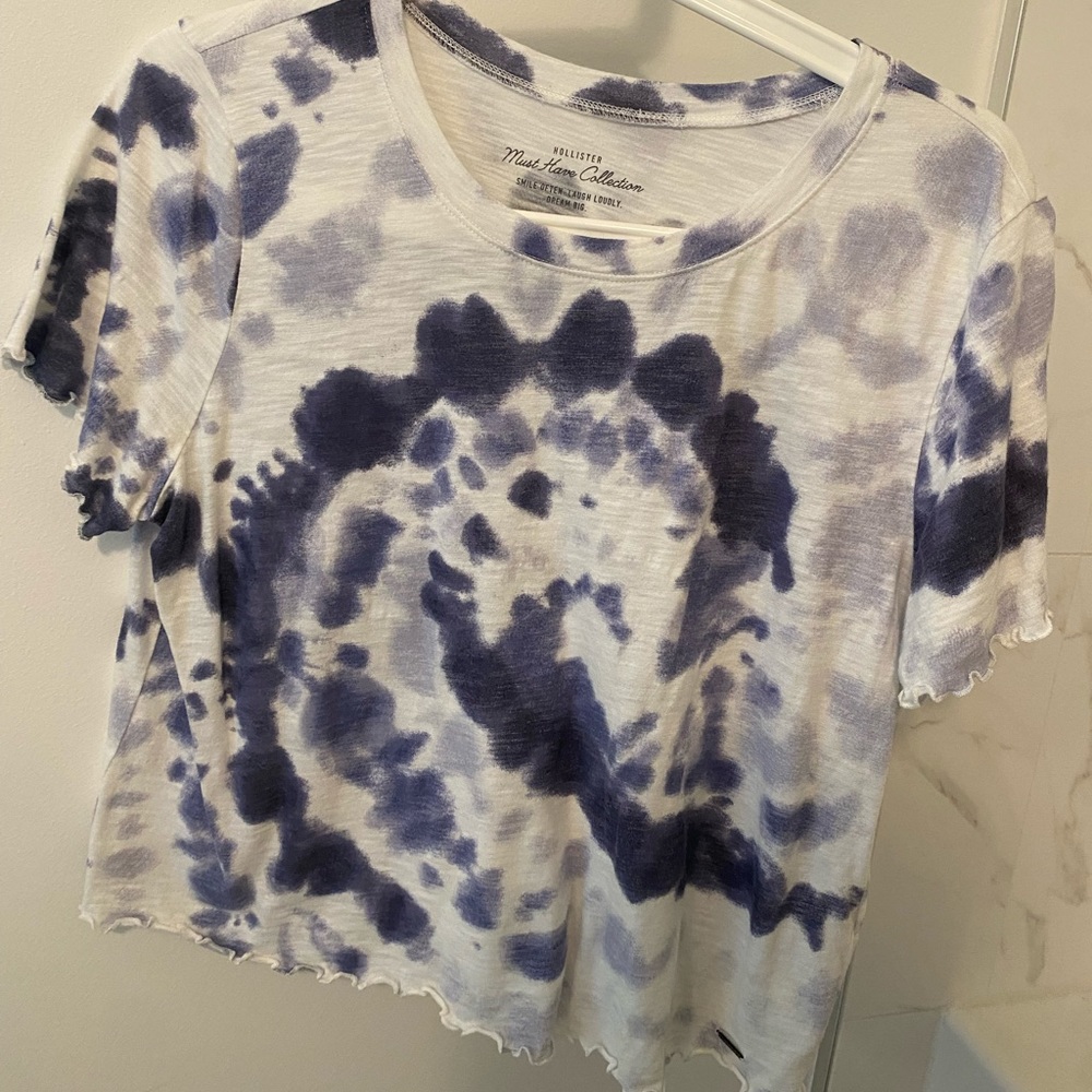 loose fitting short top